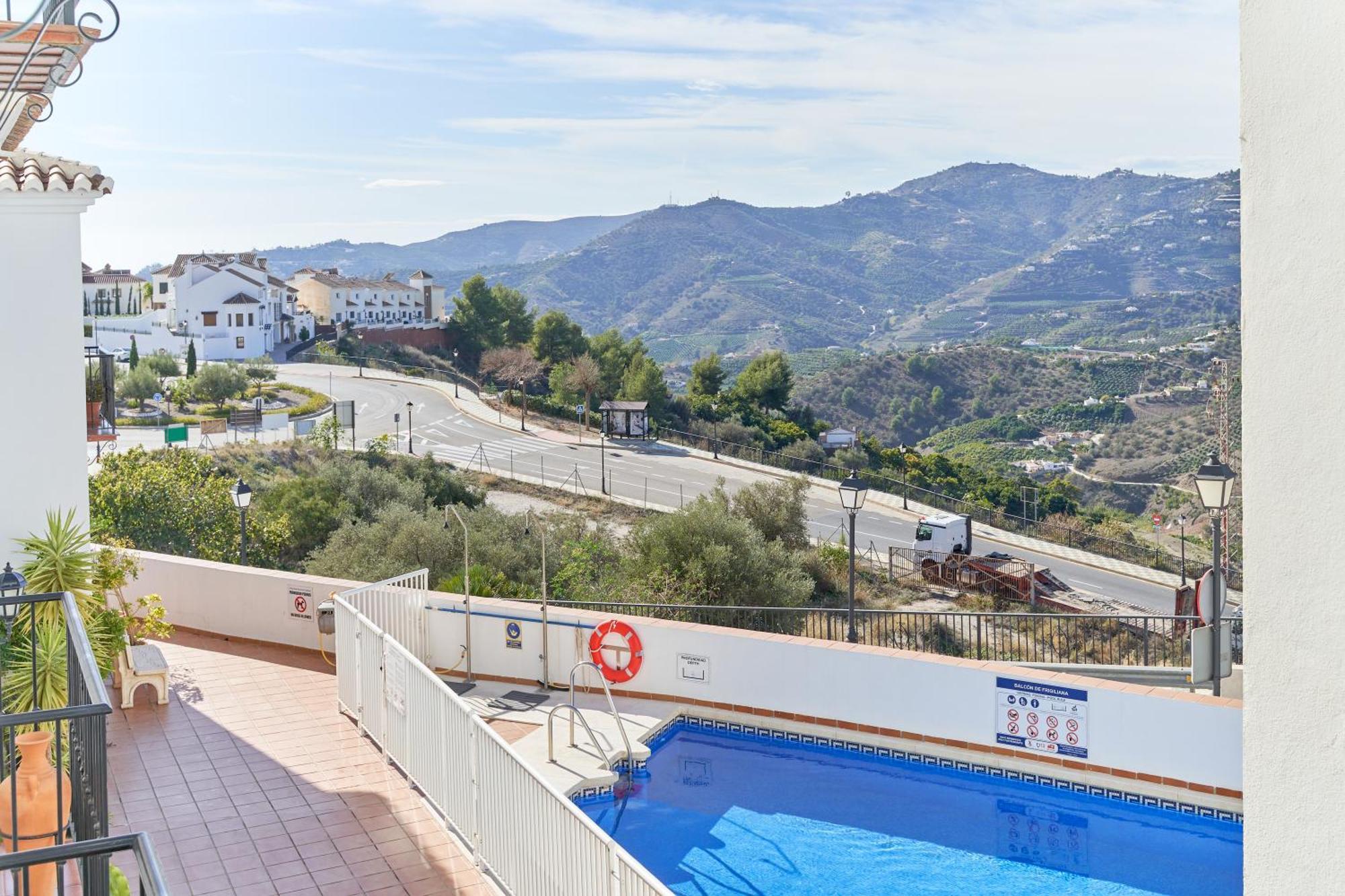 Apartment In Balcon De Frigiliana Eksteriør billede