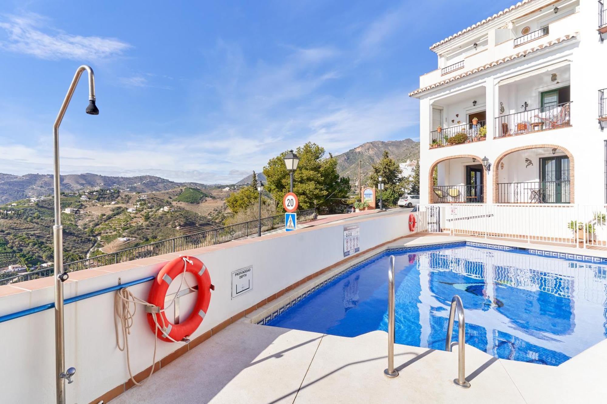Apartment In Balcon De Frigiliana Eksteriør billede
